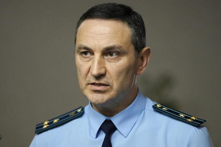 Russia convicts US journalist of spying in a trial widely seen as politically motivated