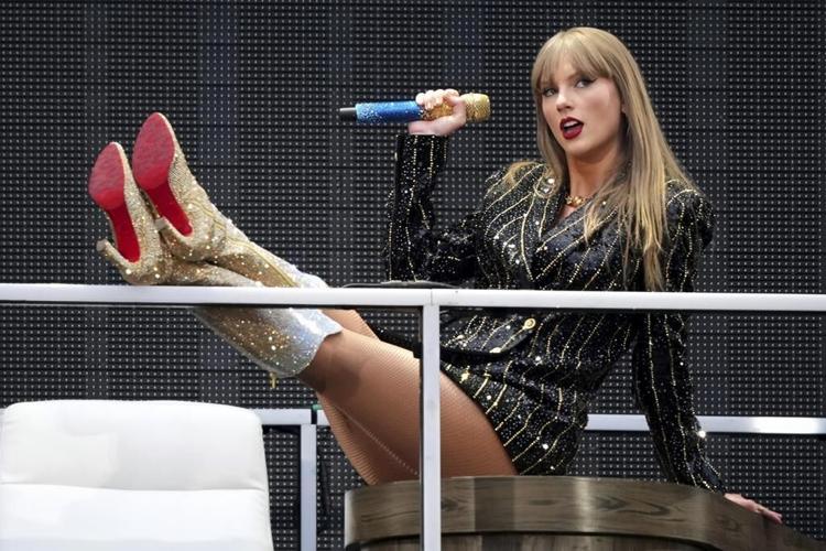 Taylor Swift has arrived at the 2024 MTV Video Music Awards. Will she make history?