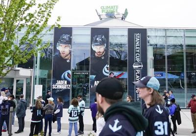 MacKinnon, Avalanche spoil Kraken's home playoff debut, 6-4