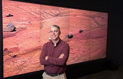 Curiosity rover finds carbon deposits on Mars - more evidence of water on surface