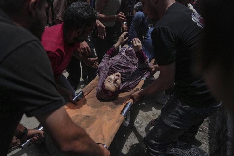 Militants kill 5 Israeli soldiers in Gaza and Israeli strikes kill 51 Palestinians