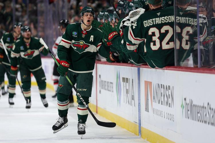 Joel Eriksson Ek's late goal lifts Wild past Senators 3-2