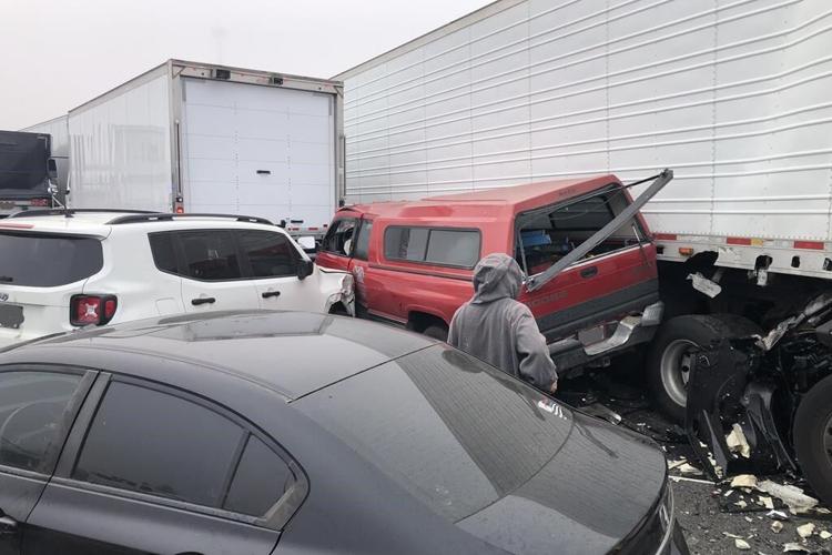1 killed in foggy Oregon crash involving dozens of vehicles