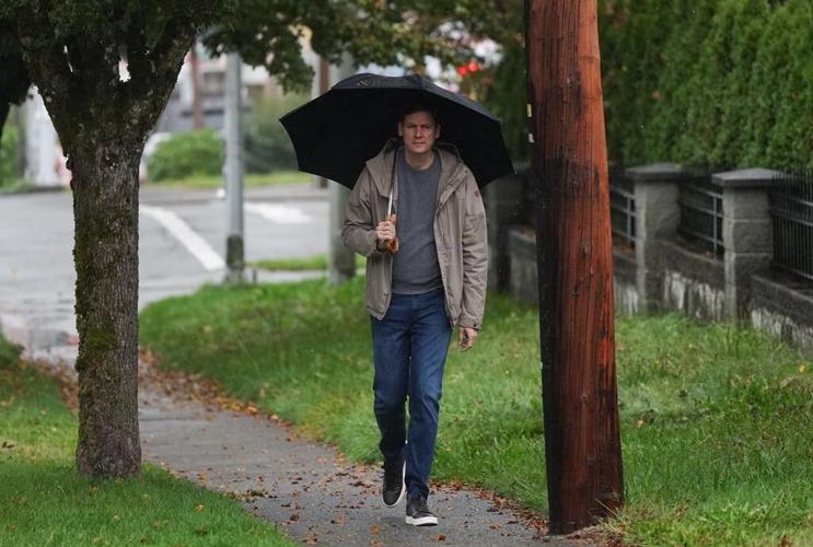 B.C. smashes advance voting record with a million ballots already cast