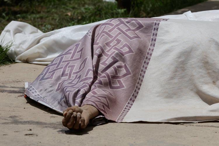 Venezuelans take search for the missing into their own hands in earthquake aftermath