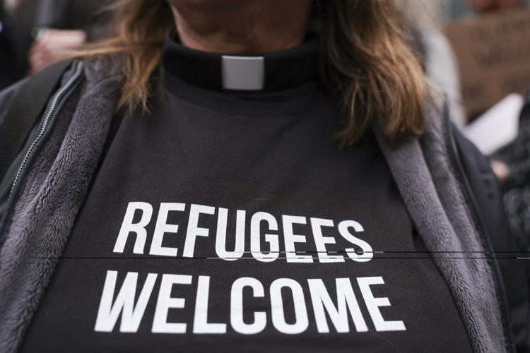 Refugee aid groups say Trump administration is trying to circumvent court order