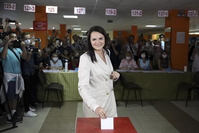 Belarus opposition leader says anonymous message alleges that her husband died in prison
