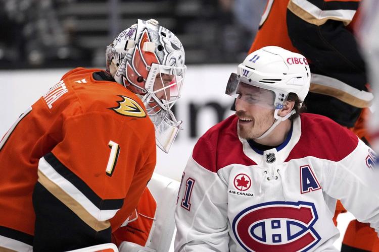 Killorn leads Ducks' rally to 3-2 win over skidding Canadiens