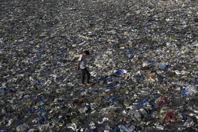 Weeklong negotiations for landmark treaty to end plastic pollution close, marred in disagreements