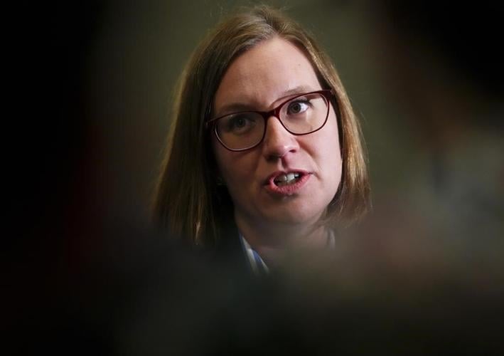 Expect long passport lineups this week, post-strike immigration backlog: ministers