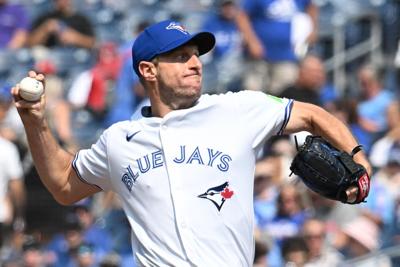 Guerrero Jr. hits two-run shot, Scherzer outduels Boyd as Blue Jays edge Cubs 2-1