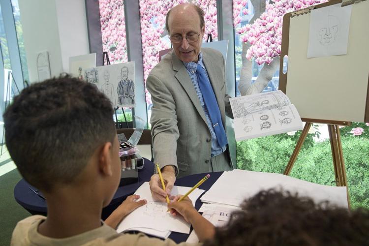 How to draw every president and first lady in 4 steps