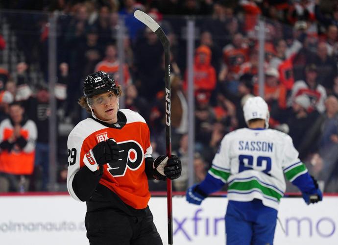 Grebenkin, Grundstrom lead Flyers to 5-2 win over Canucks