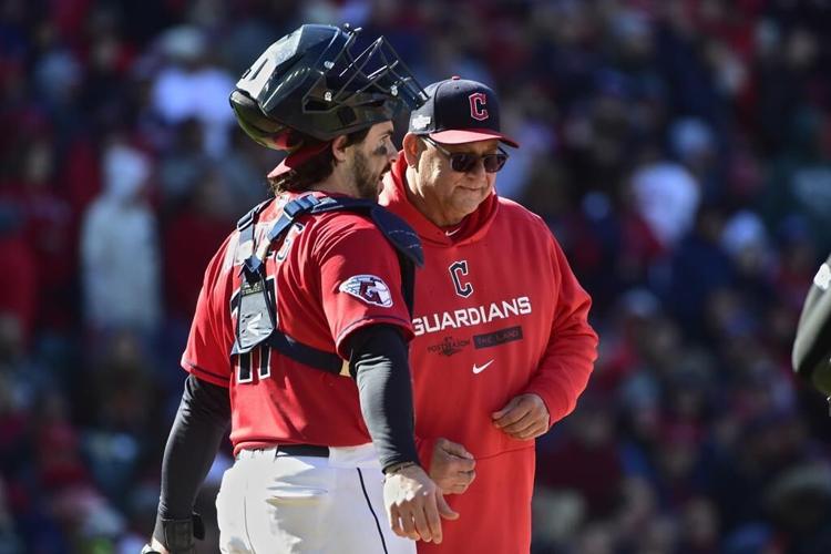 MLB Playoffs: Phillies, Dodgers take early NLDS leads