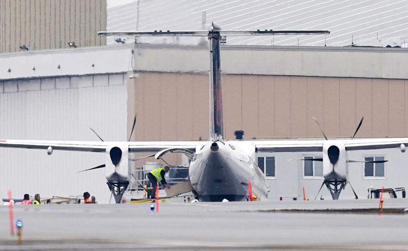 Photo-Gallery-NY-Air-Canada-Crash-Pilots 06