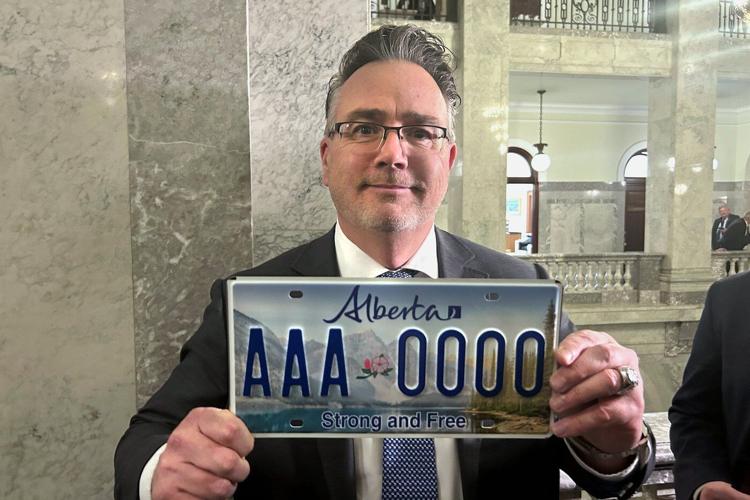 Iconic Banff lake to be backdrop of new Alberta 'Strong and Free' licence plate