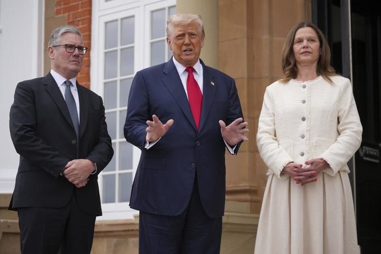 As Trump shows off his golf courses for Britain's leader, crisis in Gaza looms