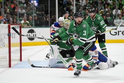 Leafs sign Tanev to six-year, US$27M contract, add OEL as part of blue-line boost