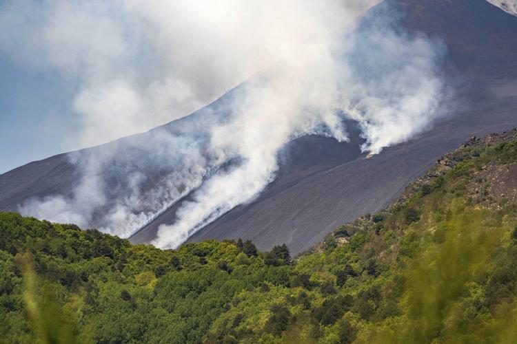 What made Mount Etna's latest eruption so rare