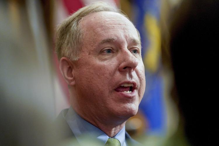 Former Wisconsin Supreme Court justice who led 2020 election probe agrees to surrender law license