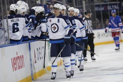 NHL roundup: Jets rout Rangers 6-3 to post seventh straight win