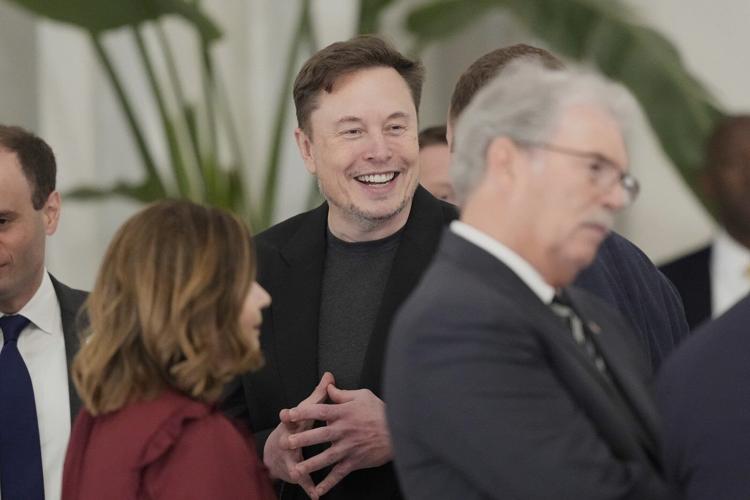 Elon Musk says he will cut back on political spending after heavily backing Trump in 2024