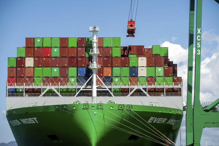 Meeting on shipping emissions could result in the world's first global carbon tax