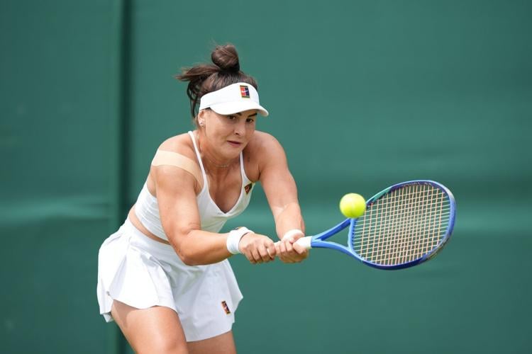 Shapovalov retires after shoulder injury at Wimbledon, Andreescu also eliminated