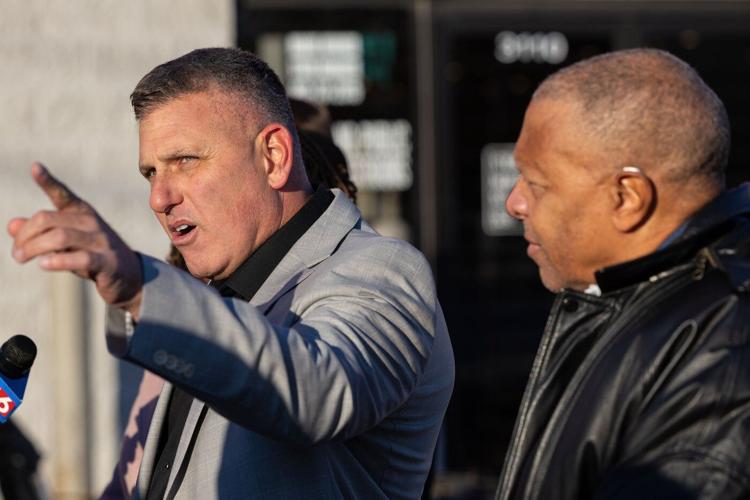 3 officers and a man were wounded and a suspect is killed in Omaha shootings