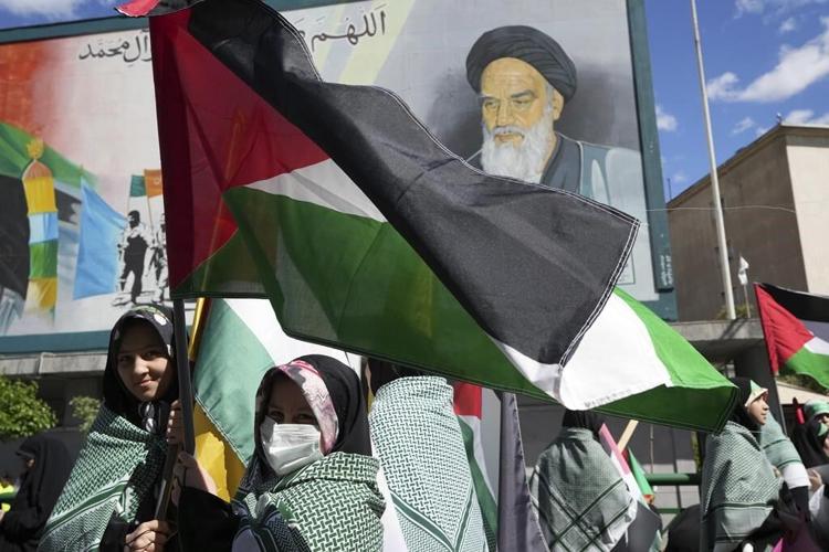 Iranians mark Jerusalem Day to support Palestinians