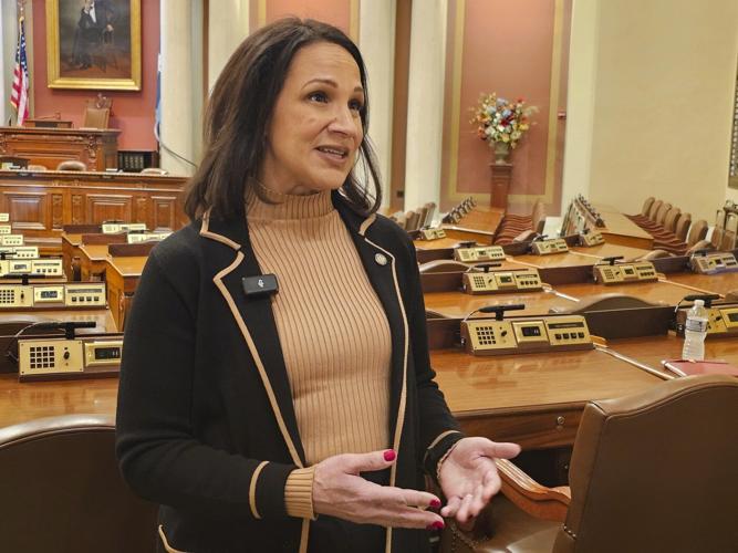 Democrats end boycott of Minnesota House after agreeing power-sharing deal with GOP