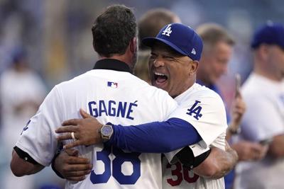 Eric Gagné returns to Dodgers' mound on the 20th anniversary of his 84 consecutive saves streak