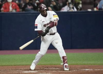 Puig changing plea to not guilty of lying in gambling case