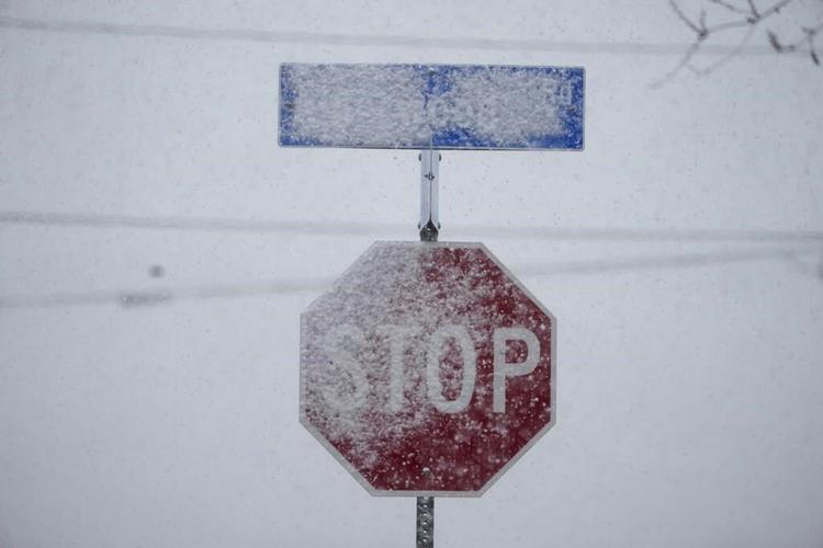 To the rooftops: Staggering snowfall in California mountains
