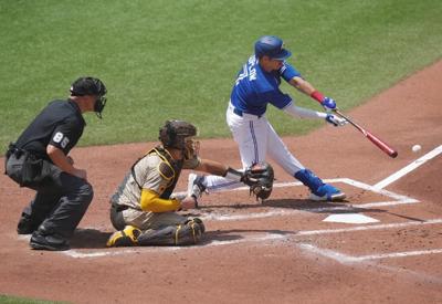 Guerrero's seventh inning lifts Blue Jays over Padres 4-0; Toronto avoids sweep
