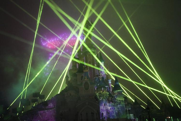 Disneyland Paris unveils spectacular nighttime show using Paris Games laser technology