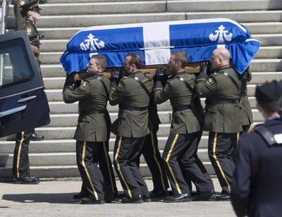 Un psychiatre à l'enquête sur la mort de la policière Breau et de son assaillant