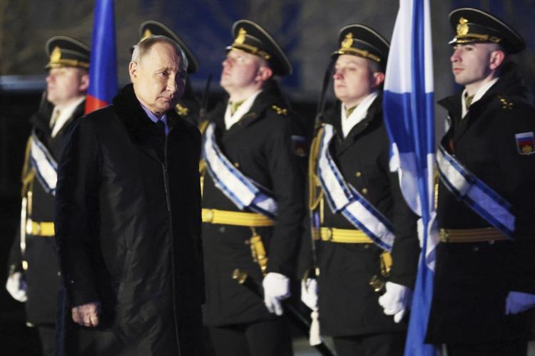 Putin suggests putting Ukraine under U.N.-sponsored external governance, boasts battlefield gains