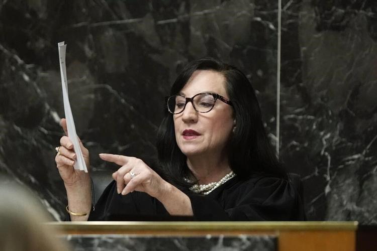 Jury finds Jennifer Crumbley, the Michigan school shooter鈥檚 mother, guilty of manslaughter