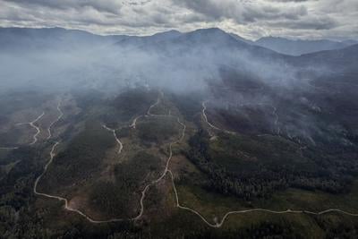 Some evacuation orders, alerts linked to Vancouver Island wildfire lifted