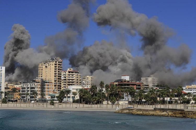 Israeli strikes pound Lebanese coastal city after residents evacuate