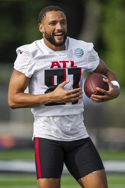 All-star receiver Mack back with Alouettes after NFL stint with Falcons