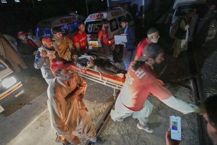 Pakistan says insurgents who attacked a passenger train killed 21 hostages while all others freed