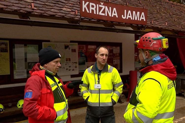 Slovenian rescuers bring out 5 people trapped in a cave since Saturday