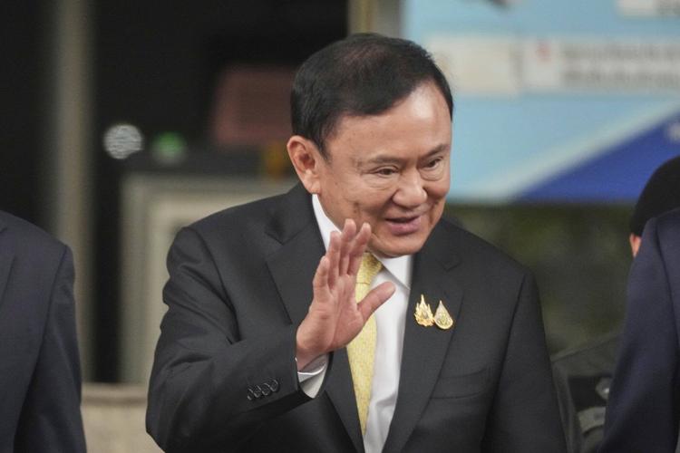Thai court acquits former Prime Minister Thaksin Shinawatra of royal defamation charge