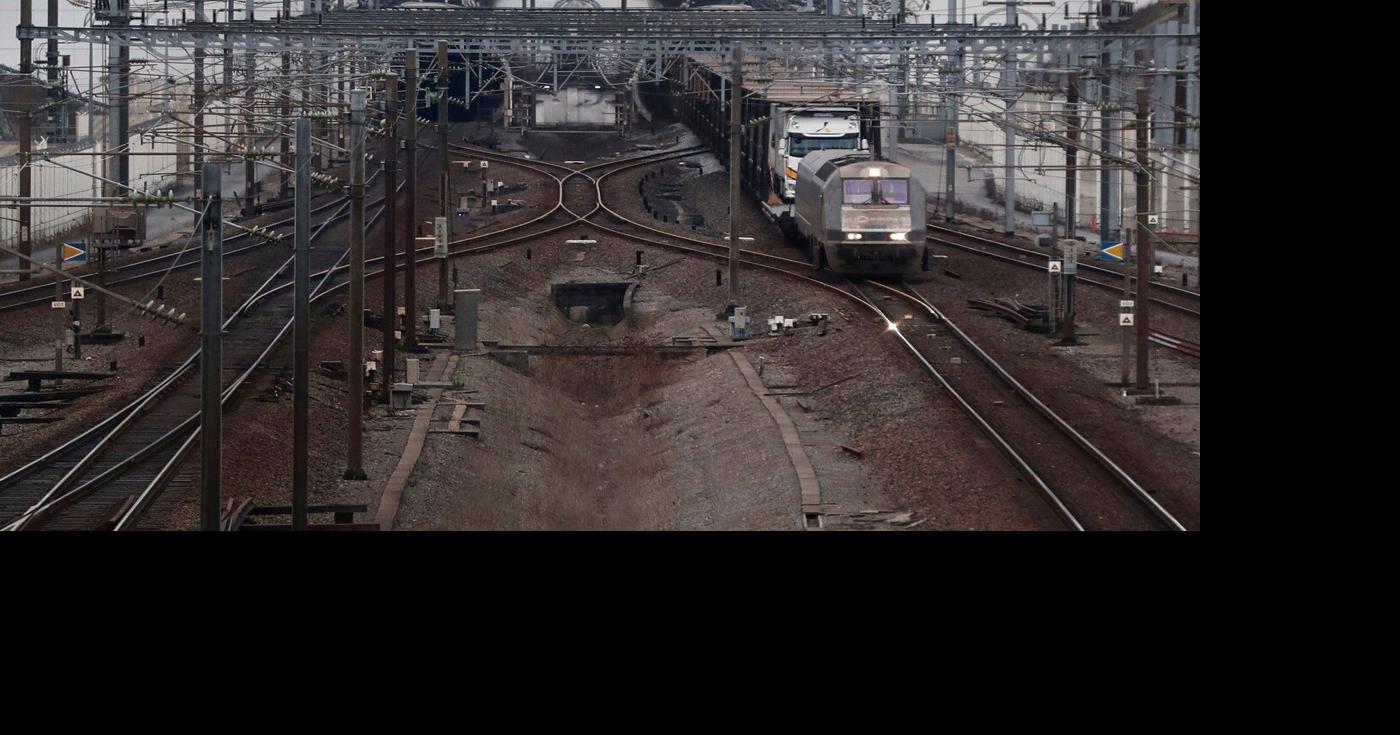 Channel Tunnel disruption affects Eurostar and vehicle shuttle services ...