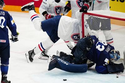 US beats Austria 4-1 for 4th straight win at ice hockey worlds, Canada eases past Kazakhstan 5-1