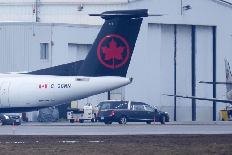Photo-Gallery-NY-Air-Canada-Crash-Pilots 10