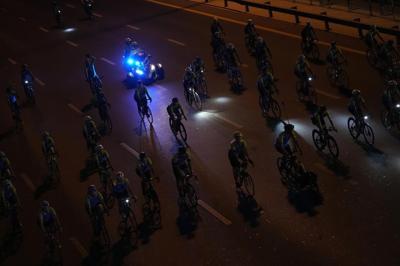 Tens of thousands ride bikes on typically busy Dubai highway