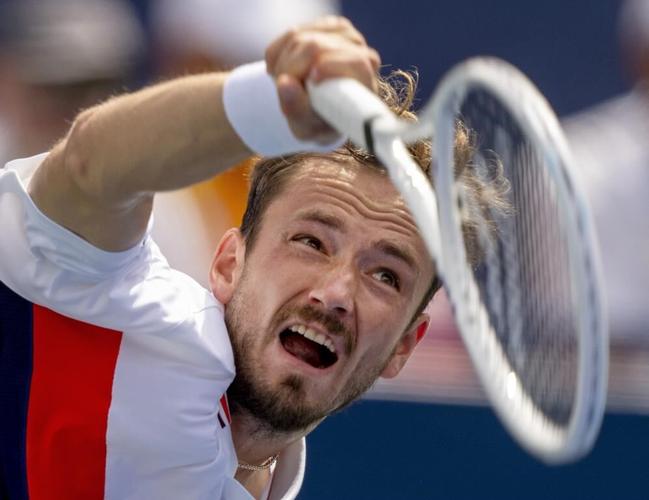 Second-seeded Daniil Medvedev falls to Alex de Minaur at NBO Toronto